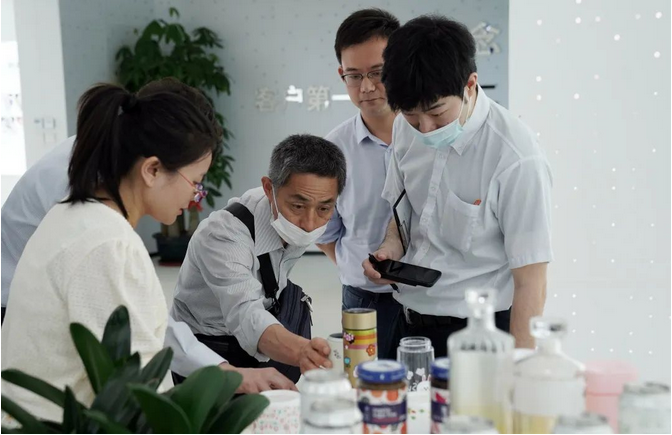 爱普生代表团莅临Agin games总部参观交流